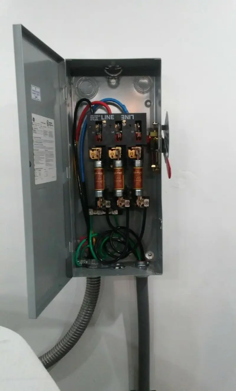 Three-phase disconnect switch installed for Electrical Wiring & Rewiring in Mohawk